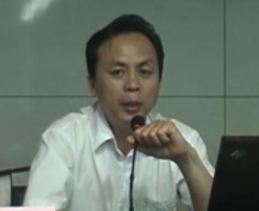 做一个快乐的志愿者（常宏）